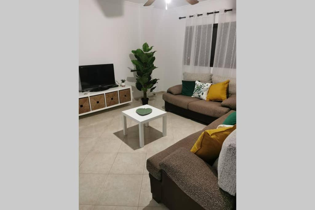 Centro De Corralejo Con Vistas A Isla De Lobos Vila Exterior foto